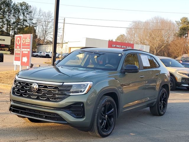 2026 Volkswagen Atlas Cross Sport 2.0T SEL R-Line Black