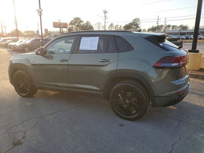 2026 Volkswagen Atlas Cross Sport 2.0T SEL R-Line Black