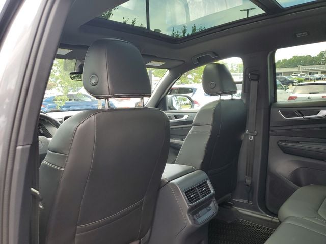 2024 Volkswagen Atlas Cross Sport 2.0T SEL