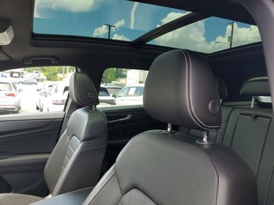 2024 Volkswagen Atlas Cross Sport 2.0T SEL