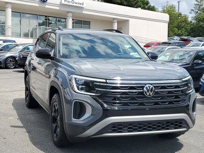 2025 Volkswagen Atlas 2.0T Peak Edition