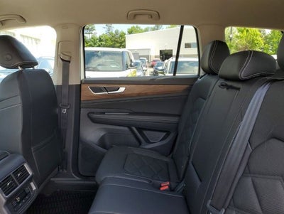 2025 Volkswagen Atlas 2.0T SE