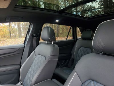 2026 Volkswagen Atlas Cross Sport 2.0T SEL Premium R-Line