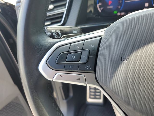 2025 Volkswagen Atlas Cross Sport 2.0T SEL Premium R-Line