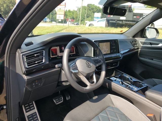 2024 Volkswagen Atlas Cross Sport 2.0T SEL Premium R-Line
