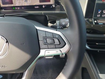 2024 Volkswagen Atlas Cross Sport 2.0T SEL Premium R-Line