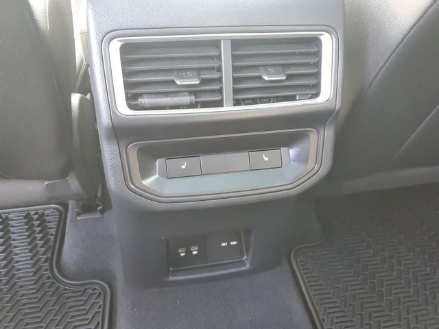 2025 Volkswagen Atlas Cross Sport 2.0T SEL Premium R-Line