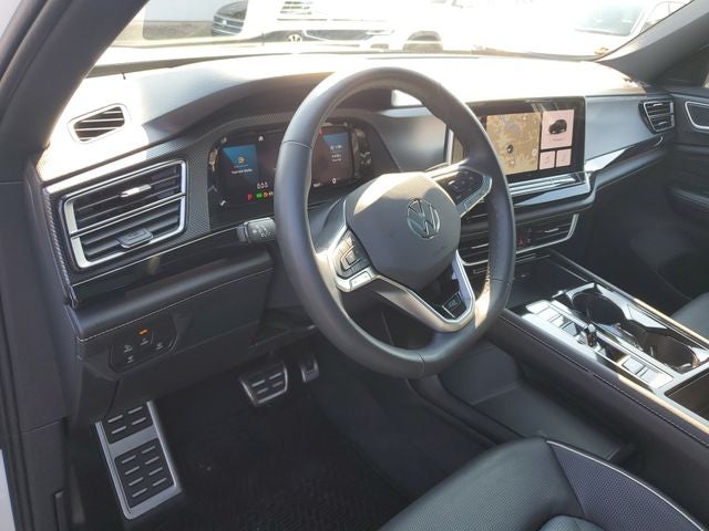 2025 Volkswagen Atlas Cross Sport 2.0T SEL Premium R-Line