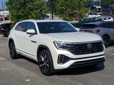 2025 Volkswagen Atlas Cross Sport 2.0T SEL Premium R-Line