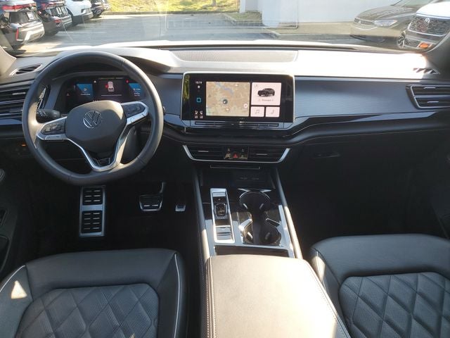 2025 Volkswagen Atlas Cross Sport 2.0T SEL Premium R-Line