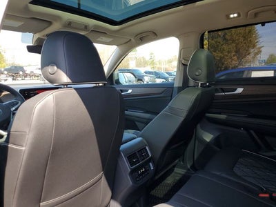 2025 Volkswagen Atlas 2.0T SEL Premium R-Line