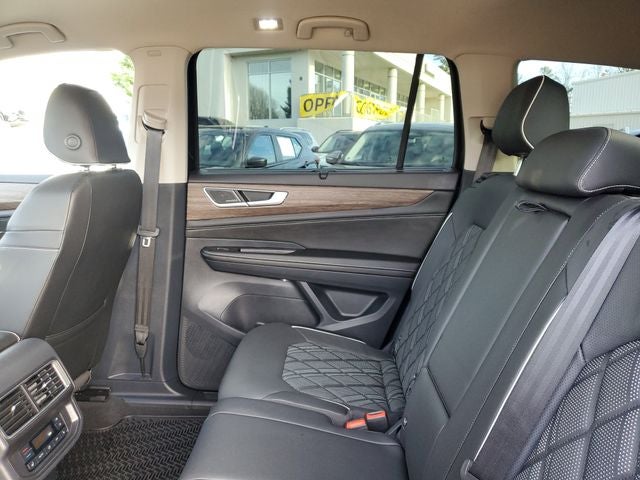 2025 Volkswagen Atlas 2.0T SEL Premium R-Line