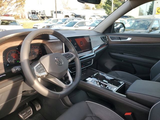 2025 Volkswagen Atlas 2.0T SEL Premium R-Line