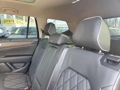 2025 Volkswagen Atlas 2.0T SEL Premium R-Line