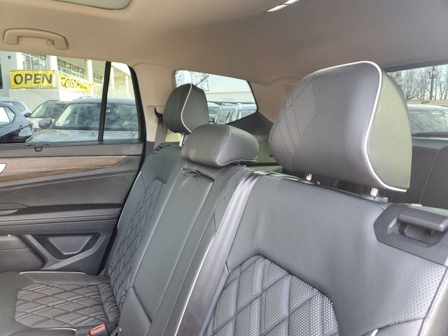 2025 Volkswagen Atlas 2.0T SEL Premium R-Line