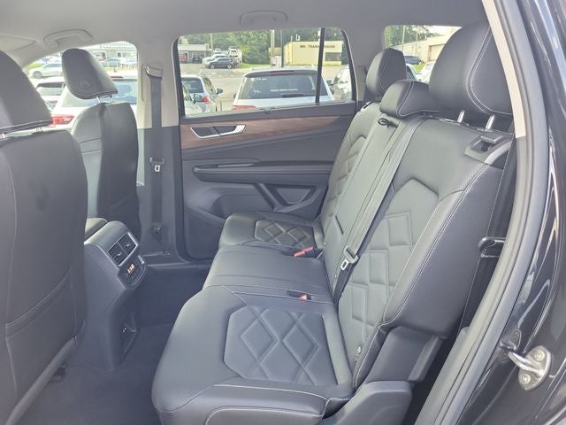 2026 Volkswagen Atlas SE w/Technology