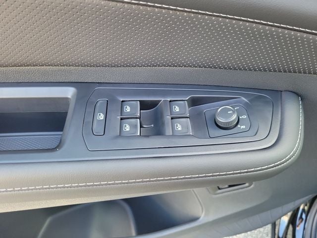 2026 Volkswagen Atlas SE w/Technology