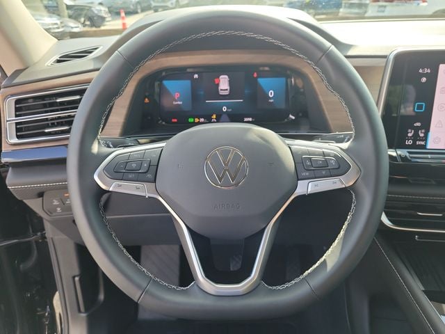 2026 Volkswagen Atlas SE w/Technology