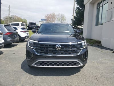 2025 Volkswagen Atlas Cross Sport 2.0T SE w/Technology