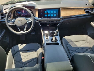 2025 Volkswagen Atlas 2.0T SE w/Technology