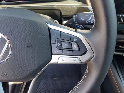 2025 Volkswagen Atlas 2.0T SE w/Technology