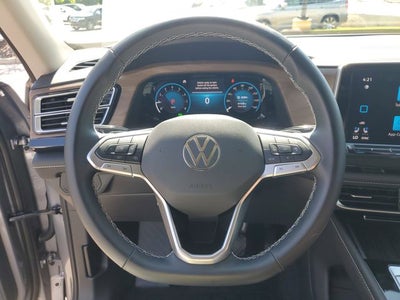 2025 Volkswagen Atlas 2.0T SE w/Technology