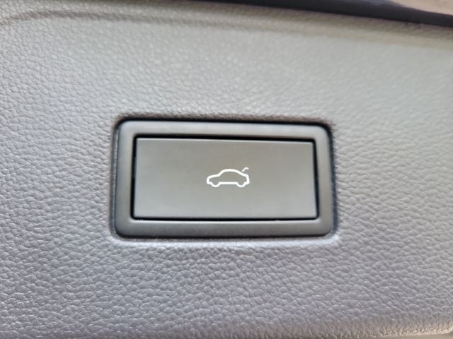2021 Volkswagen Atlas 3.6L V6 SE w/Technology R-Line