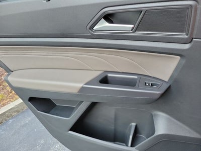 2021 Volkswagen Atlas 3.6L V6 SE w/Technology R-Line