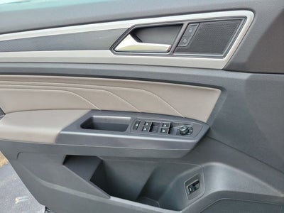 2021 Volkswagen Atlas 3.6L V6 SE w/Technology R-Line