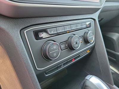 2021 Volkswagen Atlas 3.6L V6 SE w/Technology R-Line
