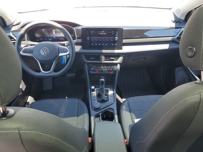 2025 Volkswagen Taos 1.5T SE Black