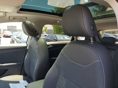 2025 Volkswagen Taos 1.5T SE Black