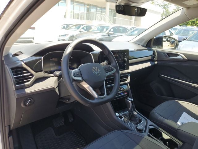 2025 Volkswagen Taos 1.5T SE Black