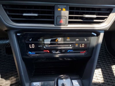 2025 Volkswagen Taos 1.5T SE Black