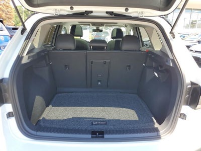 2025 Volkswagen Taos 1.5T SE Black