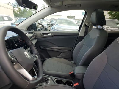 2025 Volkswagen Taos 1.5T SE Black