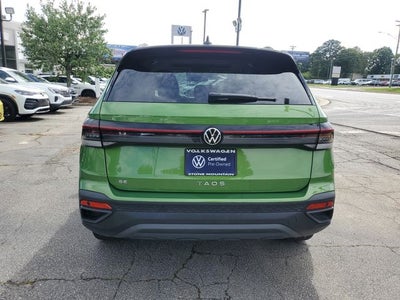 2025 Volkswagen Taos 1.5T SE Black