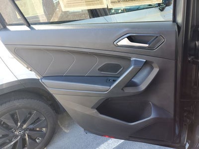 2023 Volkswagen Tiguan 2.0T SE R-Line Black