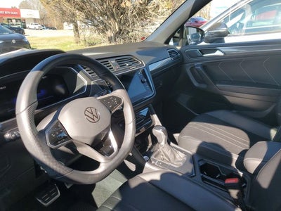 2023 Volkswagen Tiguan 2.0T SE R-Line Black