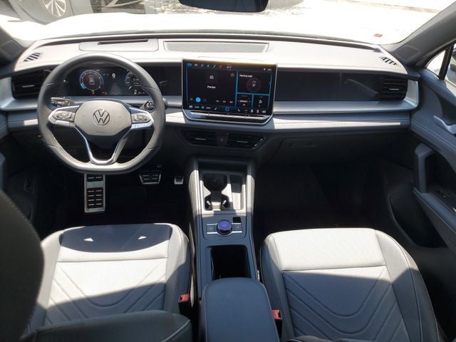 2025 Volkswagen Tiguan 2.0T SE R-Line Black