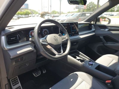 2025 Volkswagen Tiguan 2.0T SE R-Line Black