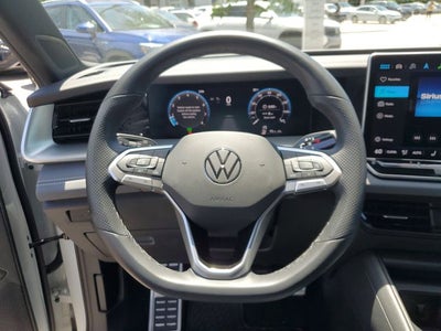 2025 Volkswagen Tiguan 2.0T SE R-Line Black