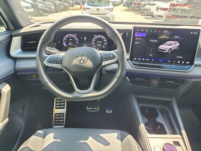 2025 Volkswagen Tiguan 2.0T SE R-Line Black