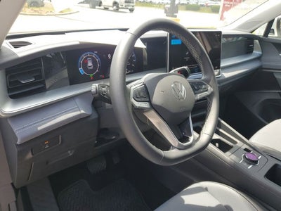 2025 Volkswagen Tiguan 2.0T SE