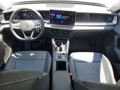 2025 Volkswagen Tiguan 2.0T SE