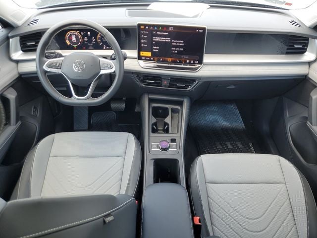 2025 Volkswagen Tiguan 2.0T SE