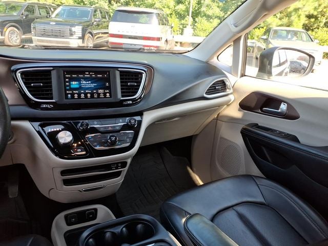 2020 Chrysler Voyager LXI