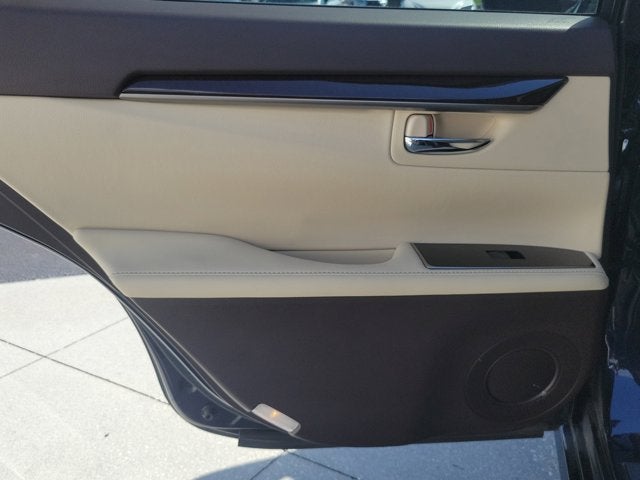 2016 Lexus ES 350 350