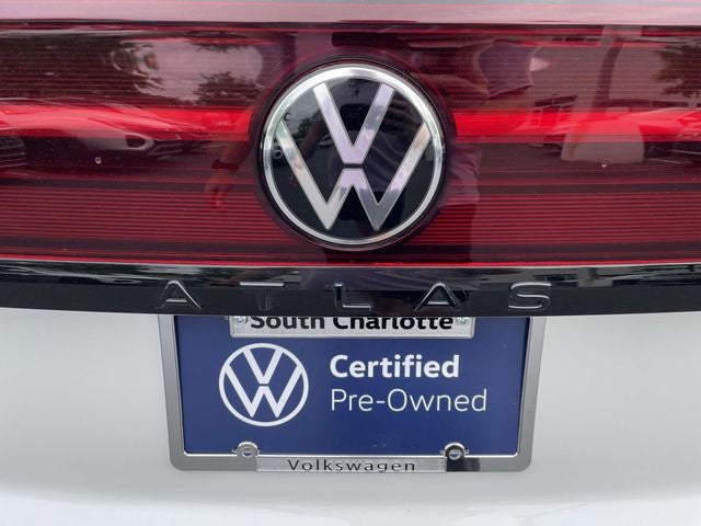 2025 Volkswagen Atlas Cross Sport 2.0T SEL R-Line Black