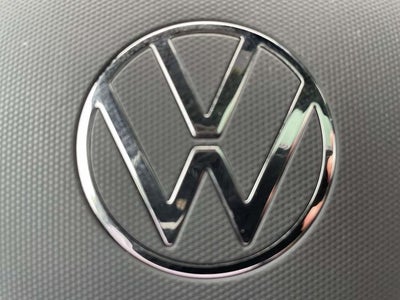 2025 Volkswagen Atlas Cross Sport 2.0T SEL R-Line Black